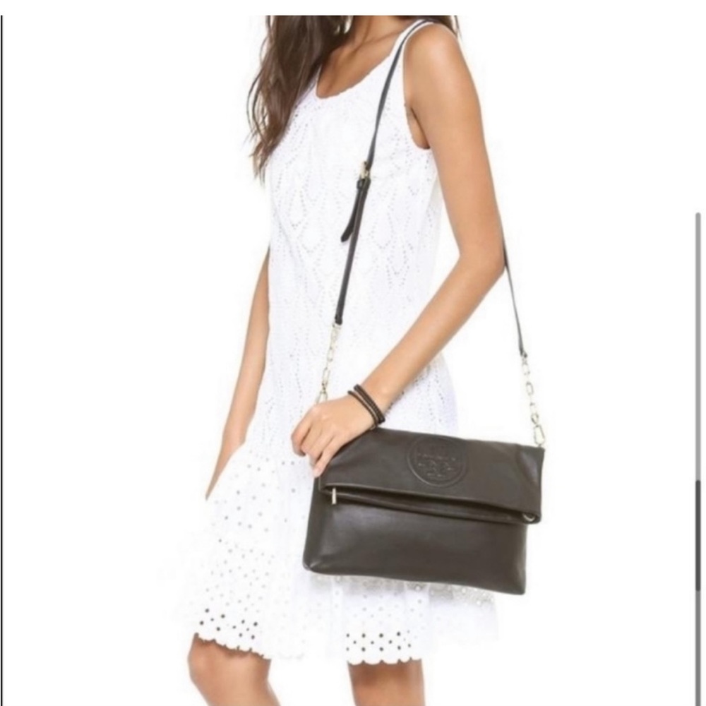 Authentic $398 Tory Burch Bombe Fold Over Clutch/ Crossbody Bag.